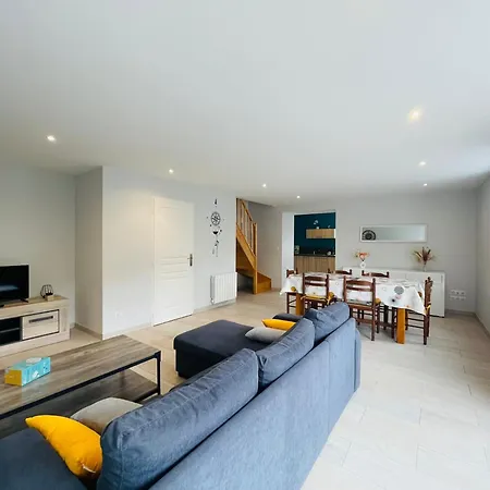 Prázdninový dům Maison Les Mottes-cour Et Garage *