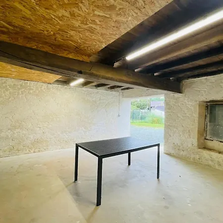 Holiday home Maison Les Mottes-cour Et Garage Asnieres-la-Giraud