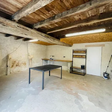 Maison Les Mottes-cour Et Garage * Asnières-la-Giraud