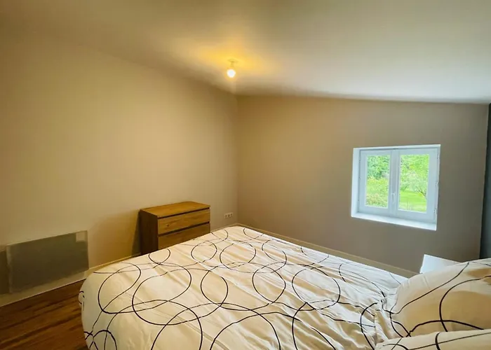 Maison Les Mottes-cour Et Garage بيت للعطل Asnières-la-Giraud