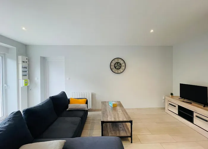 بيت للعطل Maison Les Mottes-cour Et Garage Asnières-la-Giraud